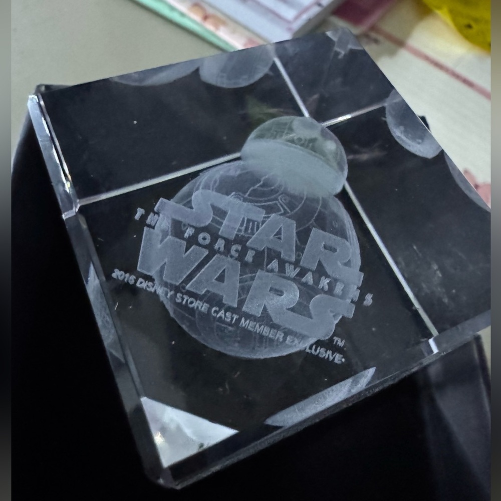Star Wars the forces awakens glass cube
